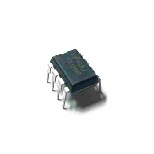 FSL136MR Power Management Chip DIP-8 Original