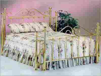 Anne Wrap Brass Bed