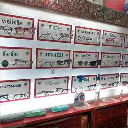 Fashion Eyeglass Displays