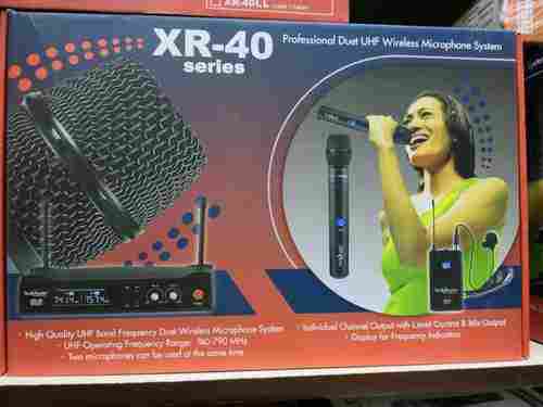 Dual Cordless Microphone XR 40 Studio Master