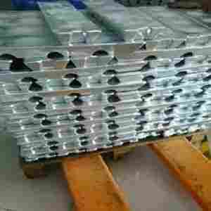 Aluminum Ingots A7 99.7%