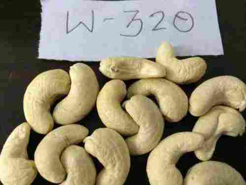 Fresh Natural Cashew Nut (W-320)