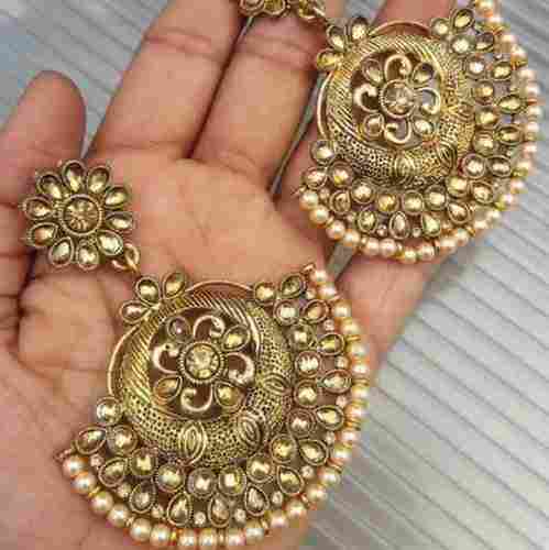 Kundan Earings With Golden Beads