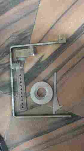 Retractor for Surgical