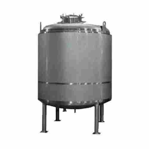 Perfect Finish Stainless Steel Chemical Storage Tanks