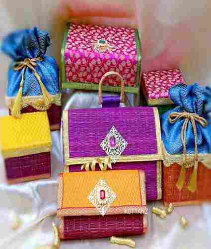 Jute Carry Bags For Return Gifts 