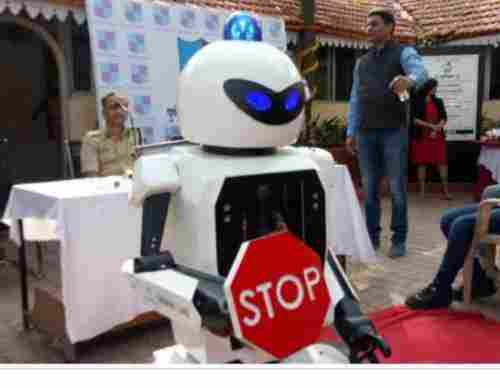 Traffic Controller Robot System