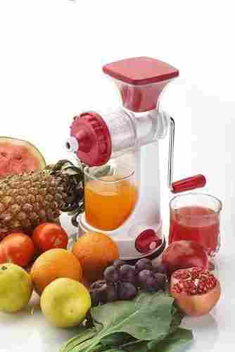 Floraware Plastic Fruit And Vegetable Juicer With Vacuum Locking System