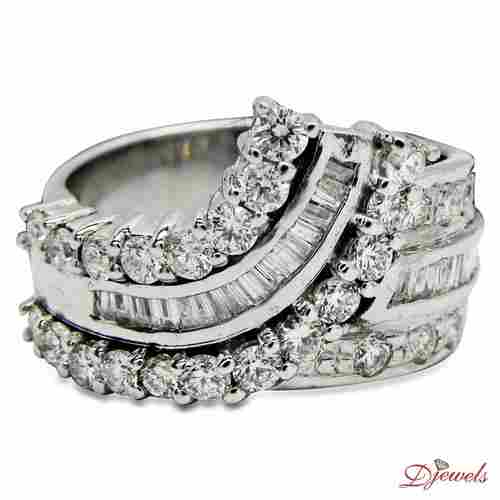 Stylish Ladies Diamond Ring