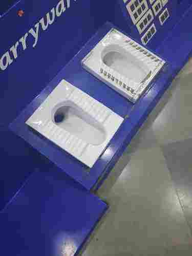  व्हाइट सिरेमिक इंडियन टॉयलेट - कमोड, उड़ीसा पैन टॉयलेट सीट, 20 इंच