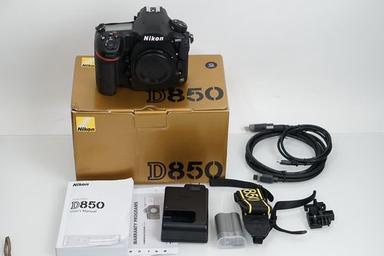 Black D850 Dslr Camera Body And Accessories Kit (Nikon)