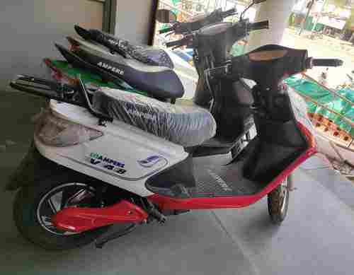Fast Chargeable Electronic Scooter