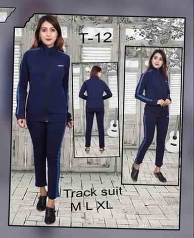 Women Casual Wear Tracksuit Age Group: Adults