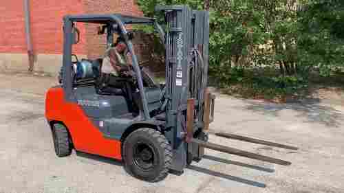 Fairly Used Toyota Fork Lift