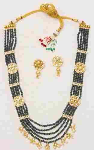 Traditional Black Beaded With Kundan Necklace Set