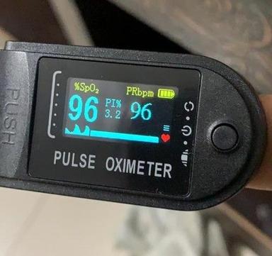 Digital Pulse Oximeter Reader