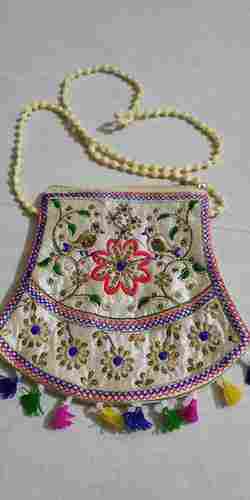Ladies Embroidery Zipper Purse