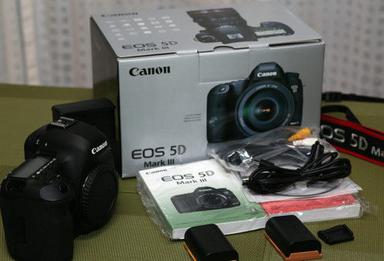 Black Brand New Eos 5D Mark Iii Digital Camera (Canon)