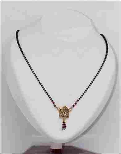 Ladies Casual Wear Mangalsutra With Pendant