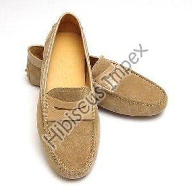 Various Colors Are Available Plain Leather Ladies Moccasin