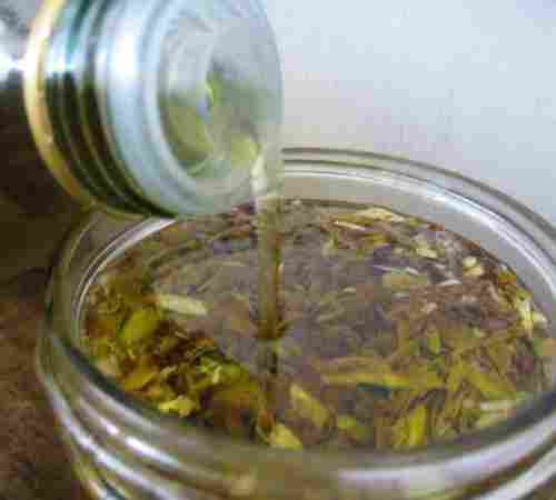 Clinical Herbal Medicinal Oil