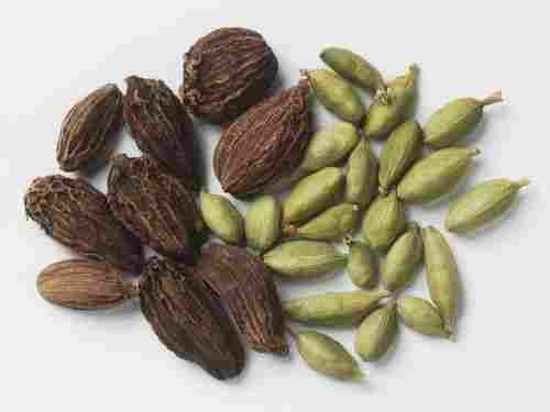 Healthy and Natural Cardamom Pods