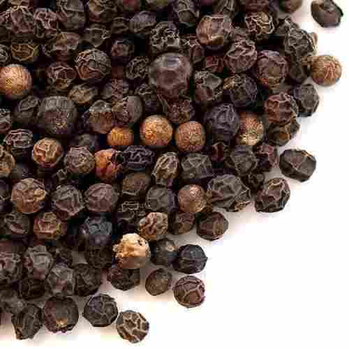 Healthy and Natural Whole Black Pepper