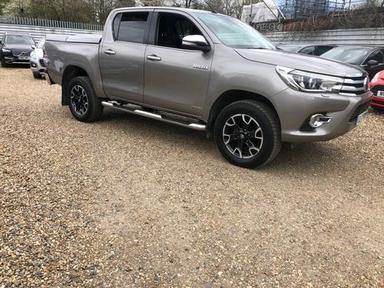 Grey 2017 Lhd Used Toyota Hilux Double Cabin Car