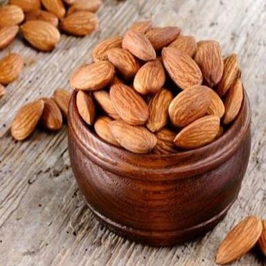 Brown Healthy And Natural Organic Almond Kernels