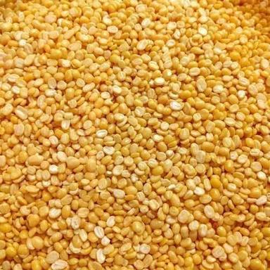 Healthy And Natural Organic Yellow Moong Dal Grain Size: Standard