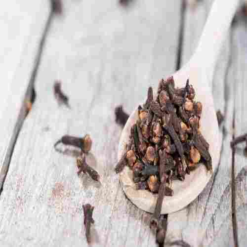 Healthy and Natural Dry Cloves