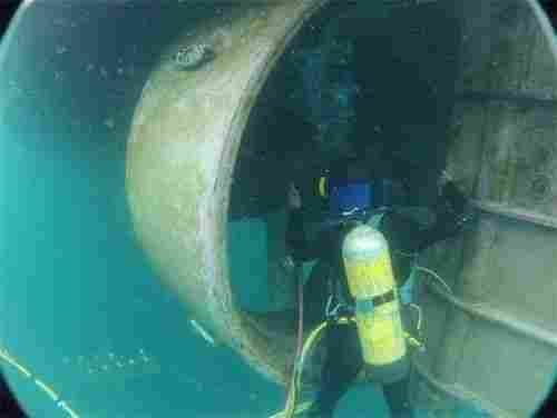 Underwater Ship Hull Cleaning Services