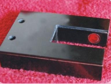 Metal 10-24 V Slot Sensor
