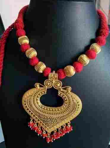 Party Wear Gold Polished Handmade Thread Necklace