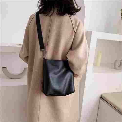 Ladies Black Fashion Leather Shoulder Sling Bag