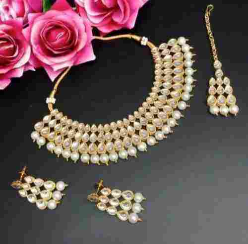Ladies Gold Plated Party Wear Imitation Necklace