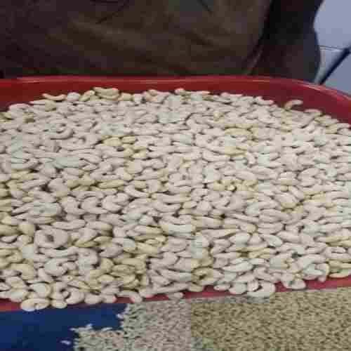 Attentively Processed Premium Quality Benin Origin Whole Raw W 320 Cashew Nuts
