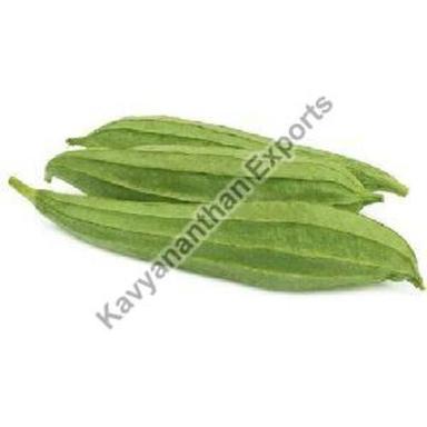 Natural Fresh Ridge Gourd For Cooking Preserving Compound: Cool & Dry Places