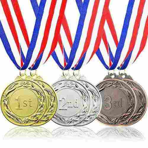 Attractive Designs Awarding Round Polished Metal Sports Medal 