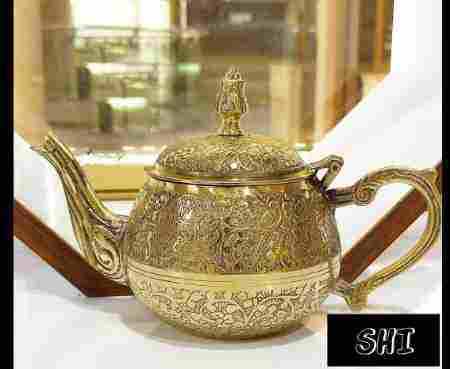 Long Lasting Premium Quality Antique Polished Decorative Brass Teapot For Regular Use
