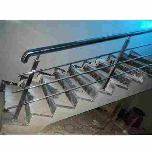Height 3.65 Feet SS304 Chrome Finished Fancy Stainless Steel Staircase Railing