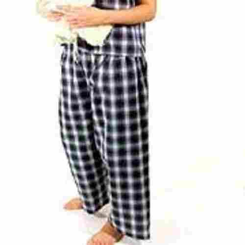 Black And White Skin Friendly Regular Fit Ladies Knitted Night Wear Pyjamas