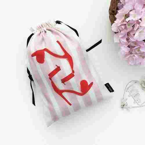 White and Red Color Plain Pattern Non Woven Shoe Carry Bag
