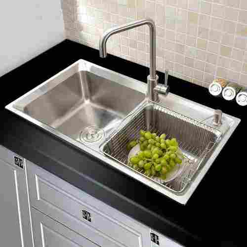 Undermount Double Sink Type Stainless Steel Kitchen Sink in Rectangular Shape 
