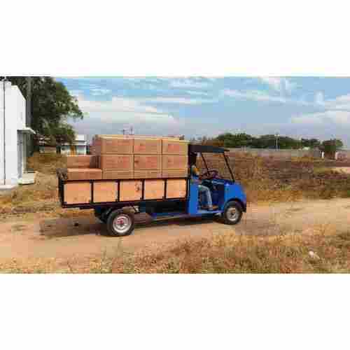 Battery Operated Four Wheel E Rickshaw Loader (Loading Capacity 700 Kg)