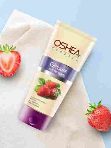 100% Herbal Anti Tan Face Scrub With Strawberry Fruit And Aloe Vera Extract