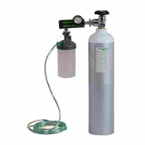 Portable Oxygen Cylinder Kit With Water Capacity 3.1 Liter And Cylinder Weight 3 Kg