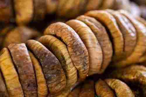 Pure Organic Dried Anjeer (Figs) Fruits With Bell Shaped And Brown Color