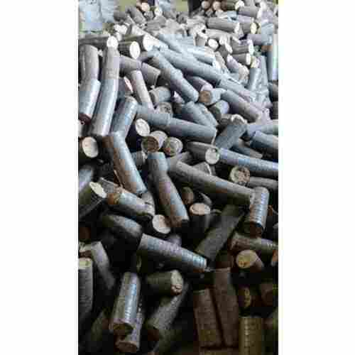 5-7% Moisture And Ash Content Groundnut Shell Briquette In Cylindrical Shape