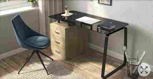 Light Brown And Black Standard Wooden Study Table For Students